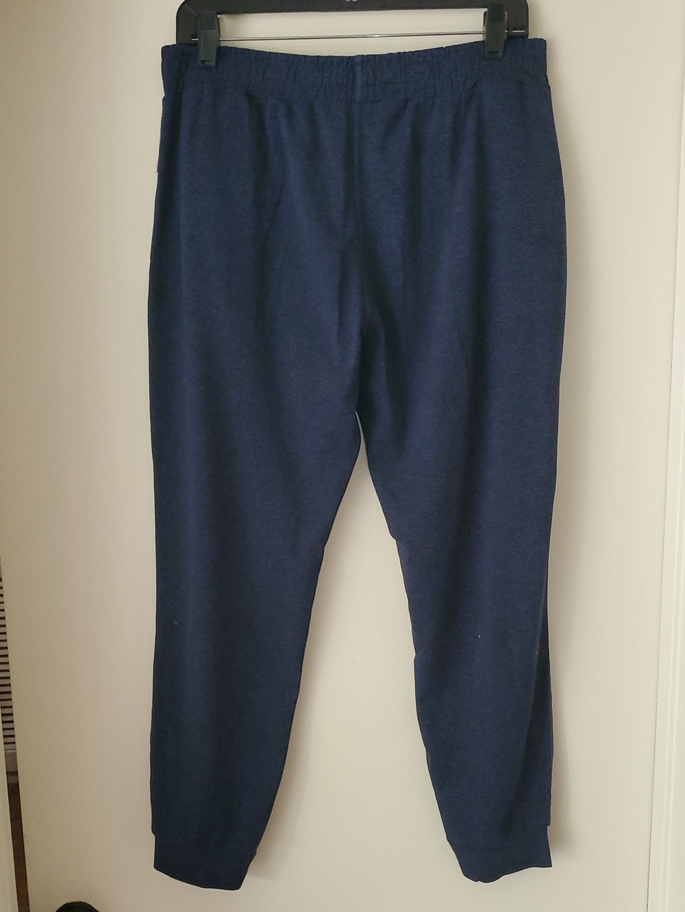 Vuori Performance Joggers View 2